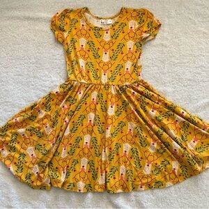 Dot dot smile. Size 5-6.